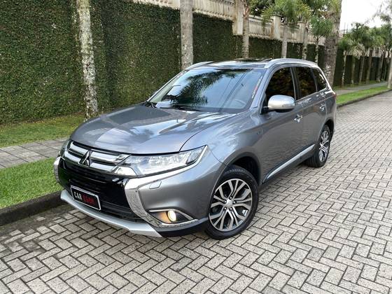 MITSUBISHI OUTLANDER 3.0 GT 4X4 V6 24V GASOLINA 4P AUTOMÁTICO